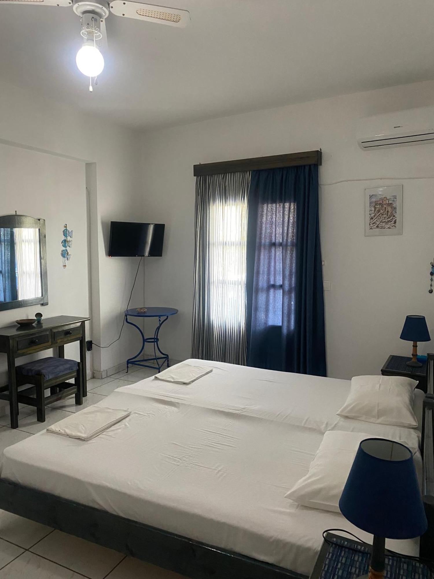 Apartament Vrahos - *