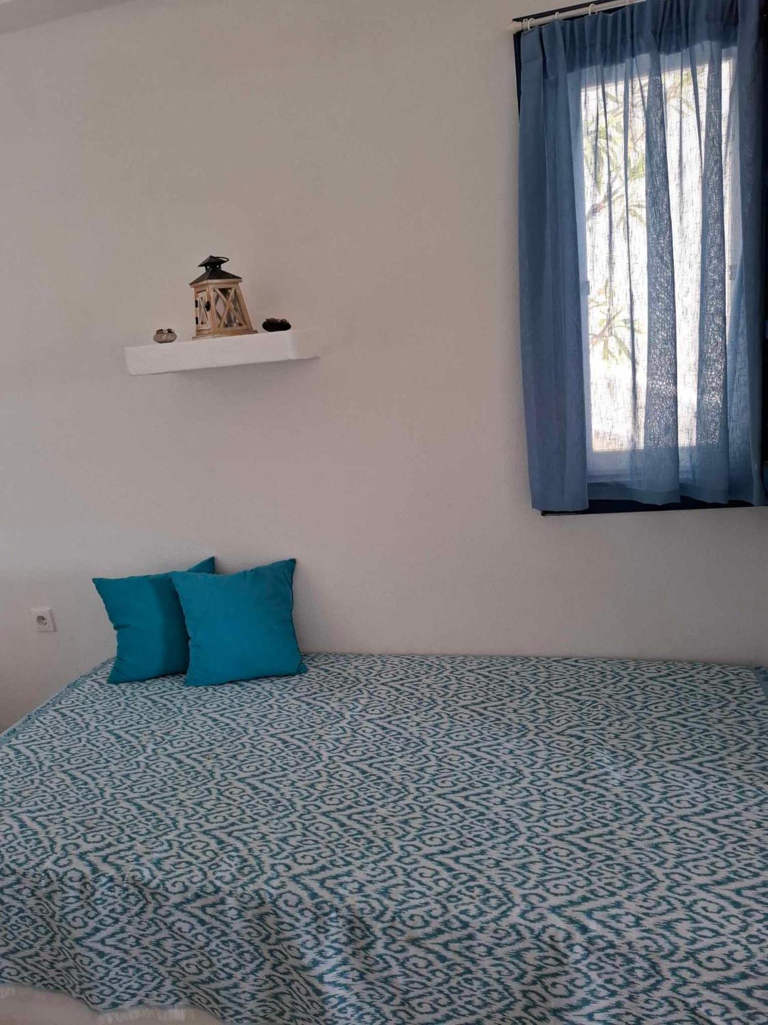 Apartament Vrahos - *