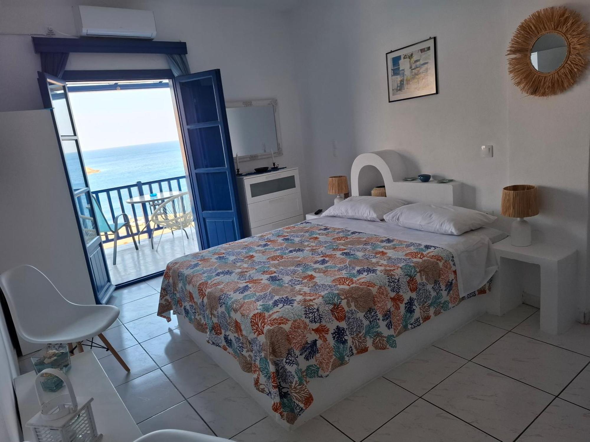 Apartament Vrahos - *